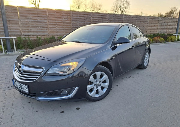 Opel Insignia cena 28900 przebieg: 290000, rok produkcji 2013 z Otwock małe 211